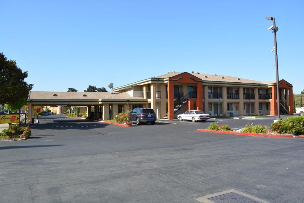 Super 8 By Wyndham Salinas Motel Kültér fotó